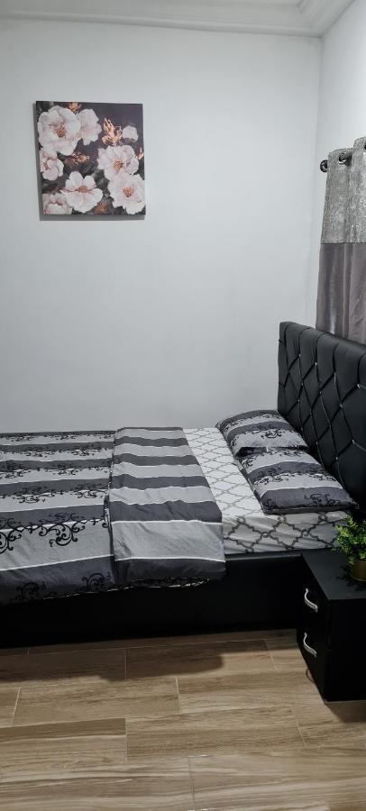 Nesta Barron -Home Away From Home North Legon Exterior photo